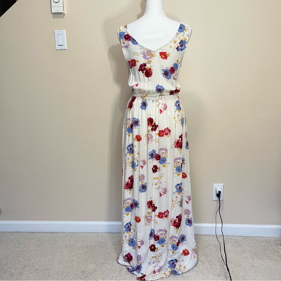 Lucky Brand Floral V-Neck Maxi Dress - Picture 8 of 15